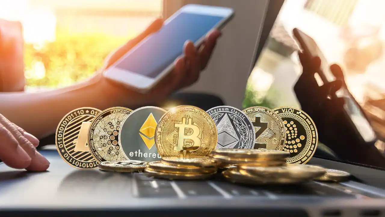 What is Cryptocurrency and Bitcoin?